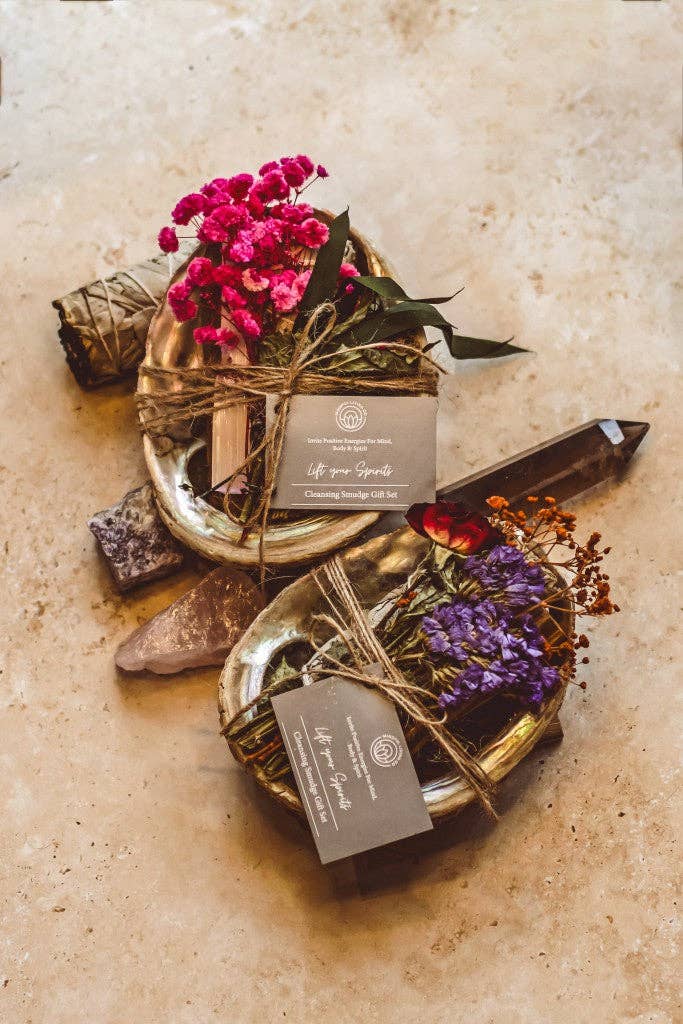 Mindful Living Co. – Pacote de sálvia por atacado – Conjunto Presente de Limpeza Espiritual com Abalone, Sálvia, Palo Santo, Selenita e Pena0