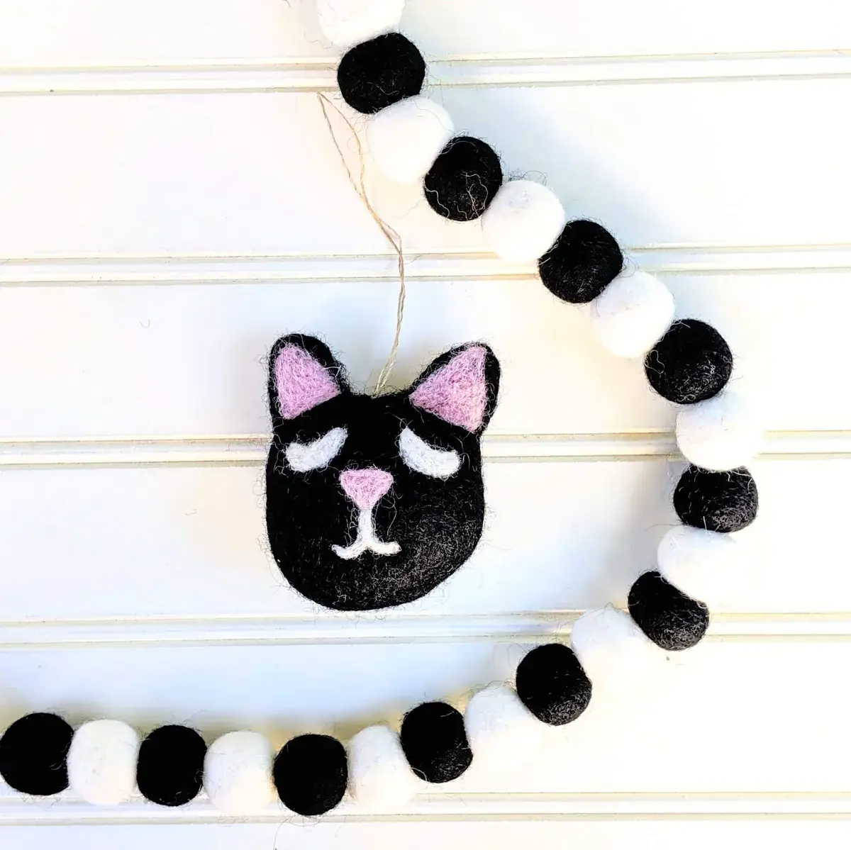 Friendsheep - Wholesale Ornament - Kirk the Black Cat Eco Wool Ornament1