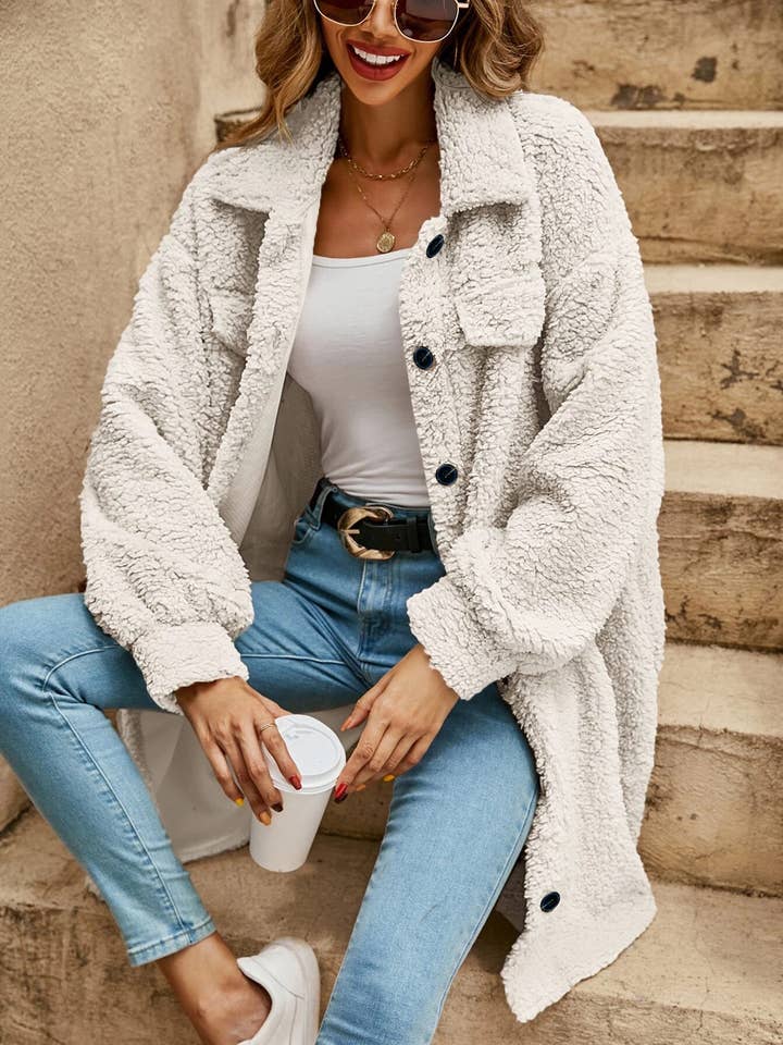 UNISHE - Wholesale Jacket - Women's - Plain Button Up Sherpa Jacket GSS097