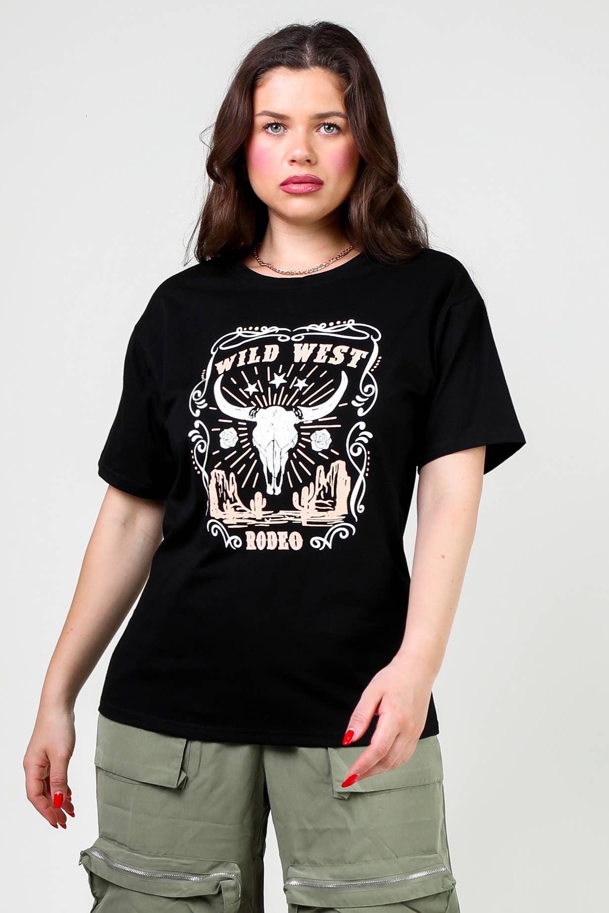 Flarix - Venta al por mayor Camiseta serigrafiada - Mujer - camiseta ezwear con estampado de letras y hombros descubiertos3