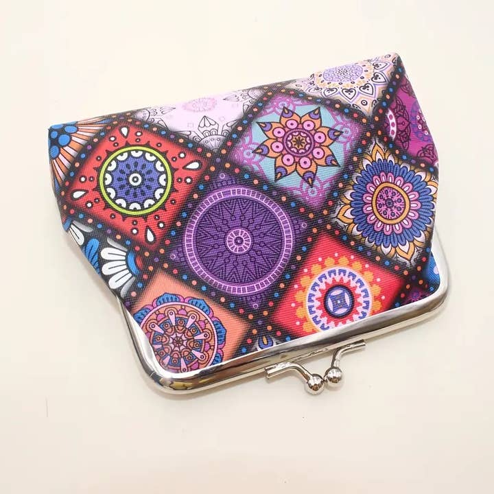 Magnifique Hearts - Wholesale Coin Purse - Women's - Vintage Styled Mandala Coin Purses, Mini Wallet Accessory