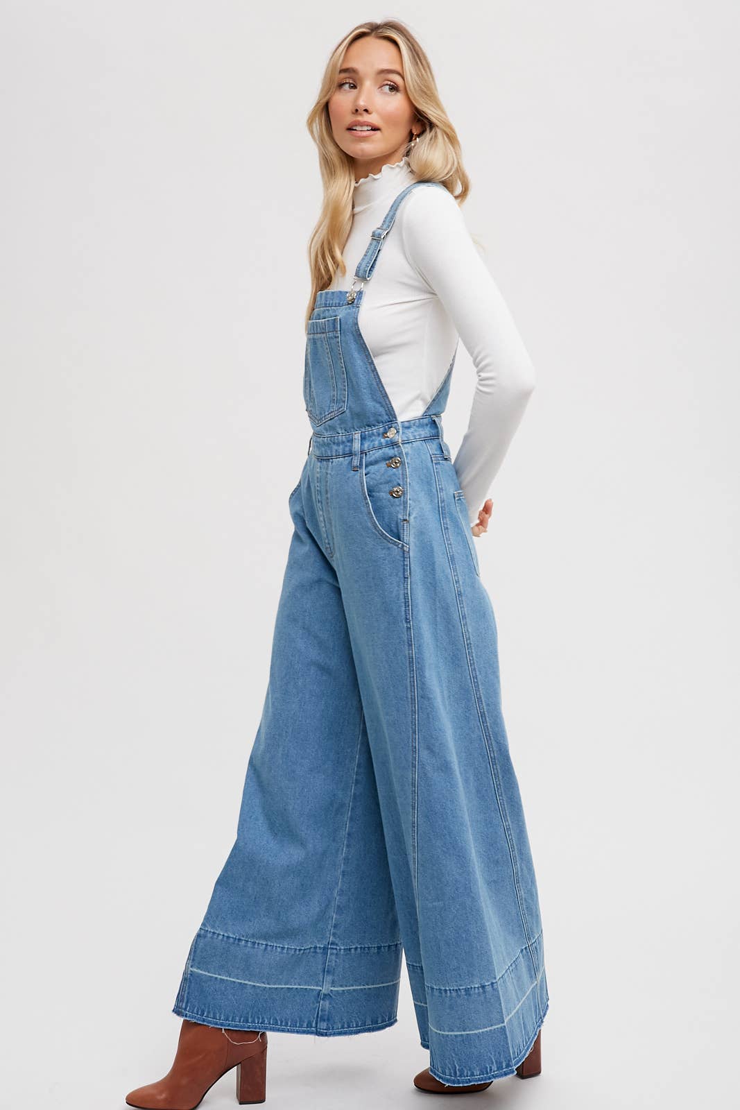 Bluivy – Engroshandel Overalls - Dame – DENIM OVERALLS MED BREDE BEN9