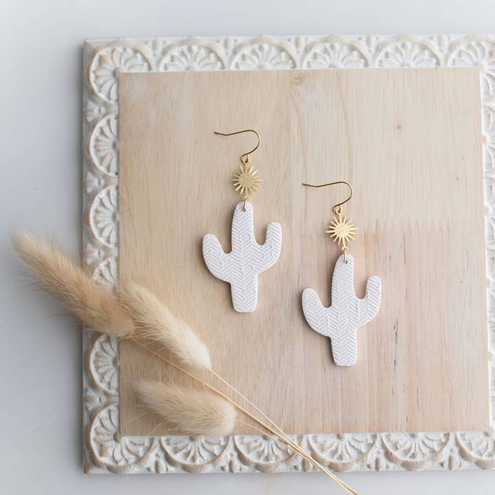 Oorbel van klei | witte cactus | Southwest Collection voor wholesale door Hazel n Blue