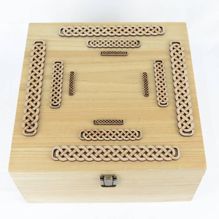 Celtic knots in Lines - Decoration - Embellishment for wholesale by Tawny Barn