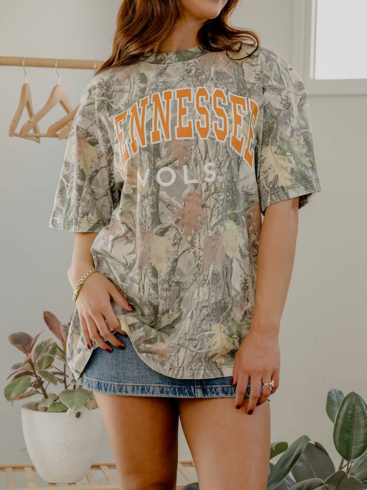 LivyLu - Wholesale Screen Printed T-Shirt - Unisex - Tennessee Volunteers Filled Gault Camo Tee0