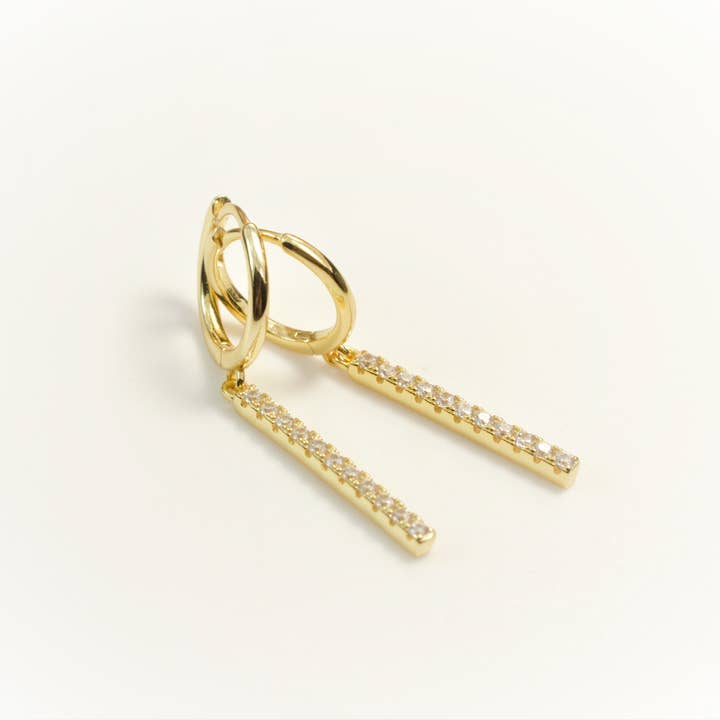 Diat - Wholesale Dangle Earrings - long bar earrings - bar earrings
- gold earrings2