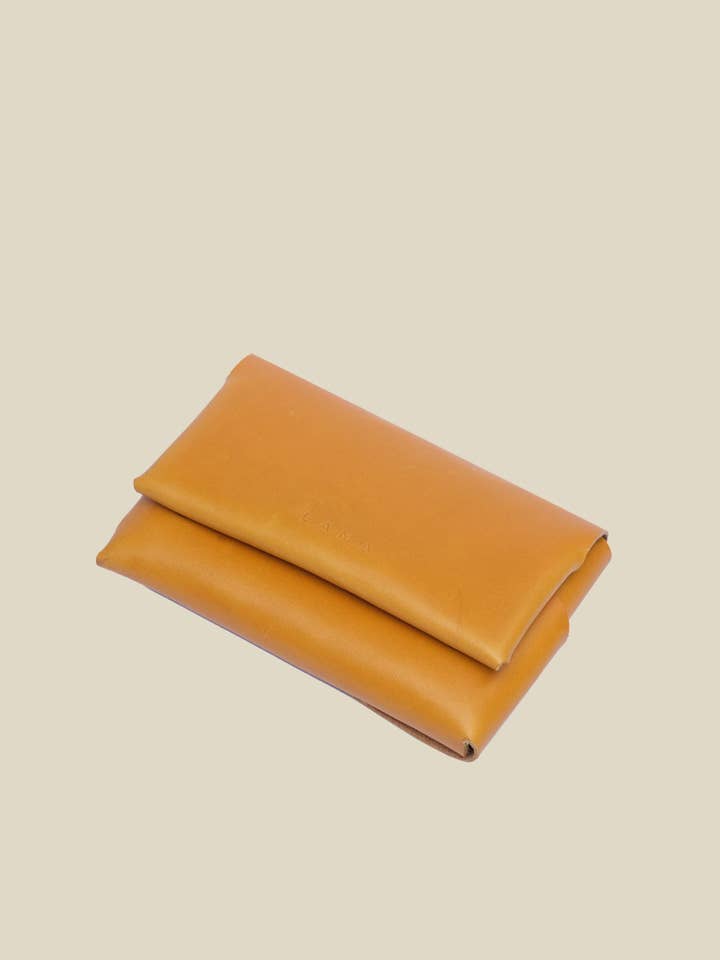 Arbres Collection - Maqui Tobacco Pouch for engroshandel hos LAMA Leather Goods