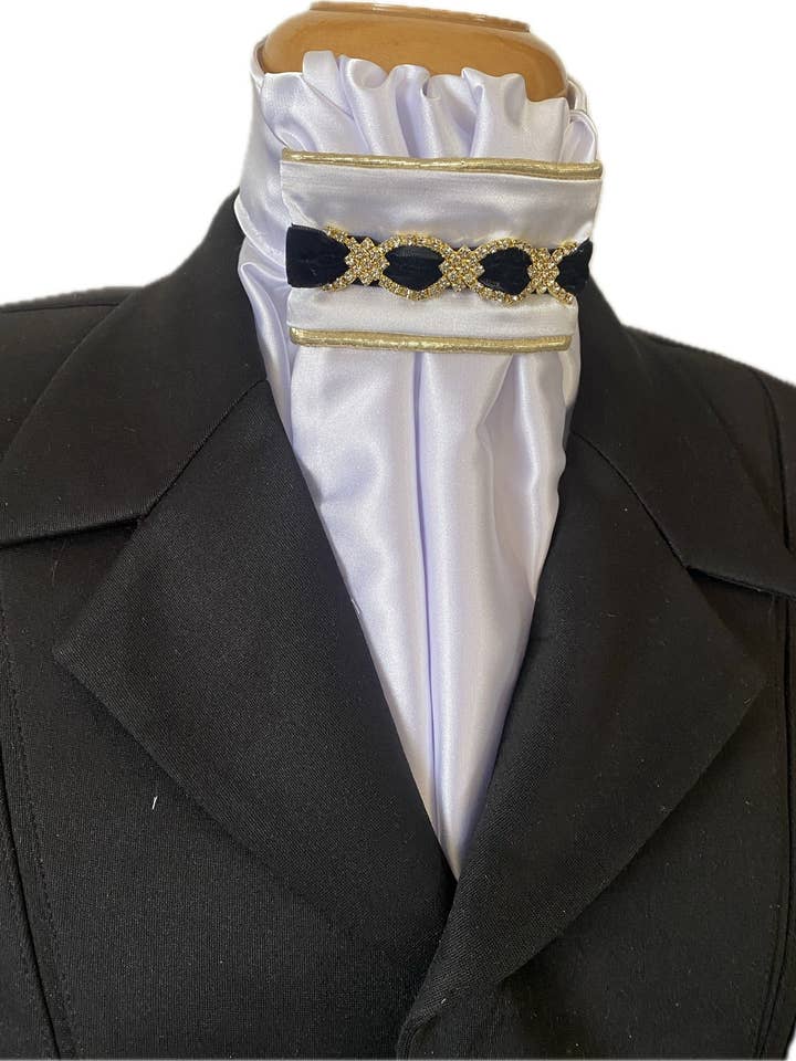 HHD Dressur Euro Plastron 'Emily' in Schwarz & Gold für den Großhandel von Heavenly Horse Designs