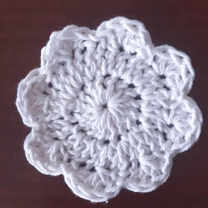 Cotton Crochet Floral Soft Face Scrubbie White for wholesale by Clover Garden Crafts