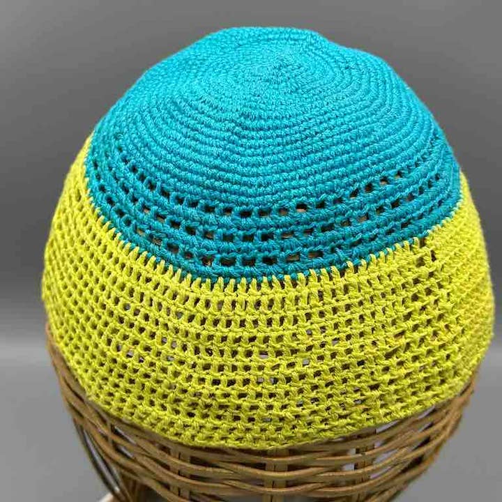 The Niger Bend - Vente Chapeau cloche – unisexe - Chapeau kufi africain bicolore 100% coton crocheté pour homme5