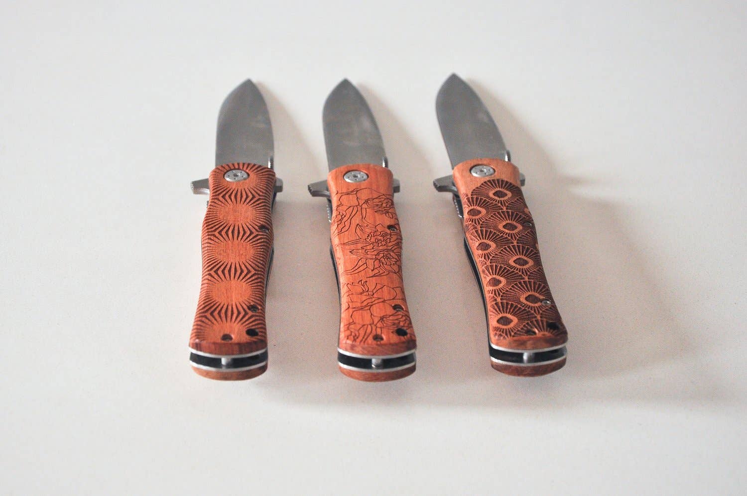 Lucca - Wholesale Pocket Knife/Holder - Rosewood Pocket Knife2