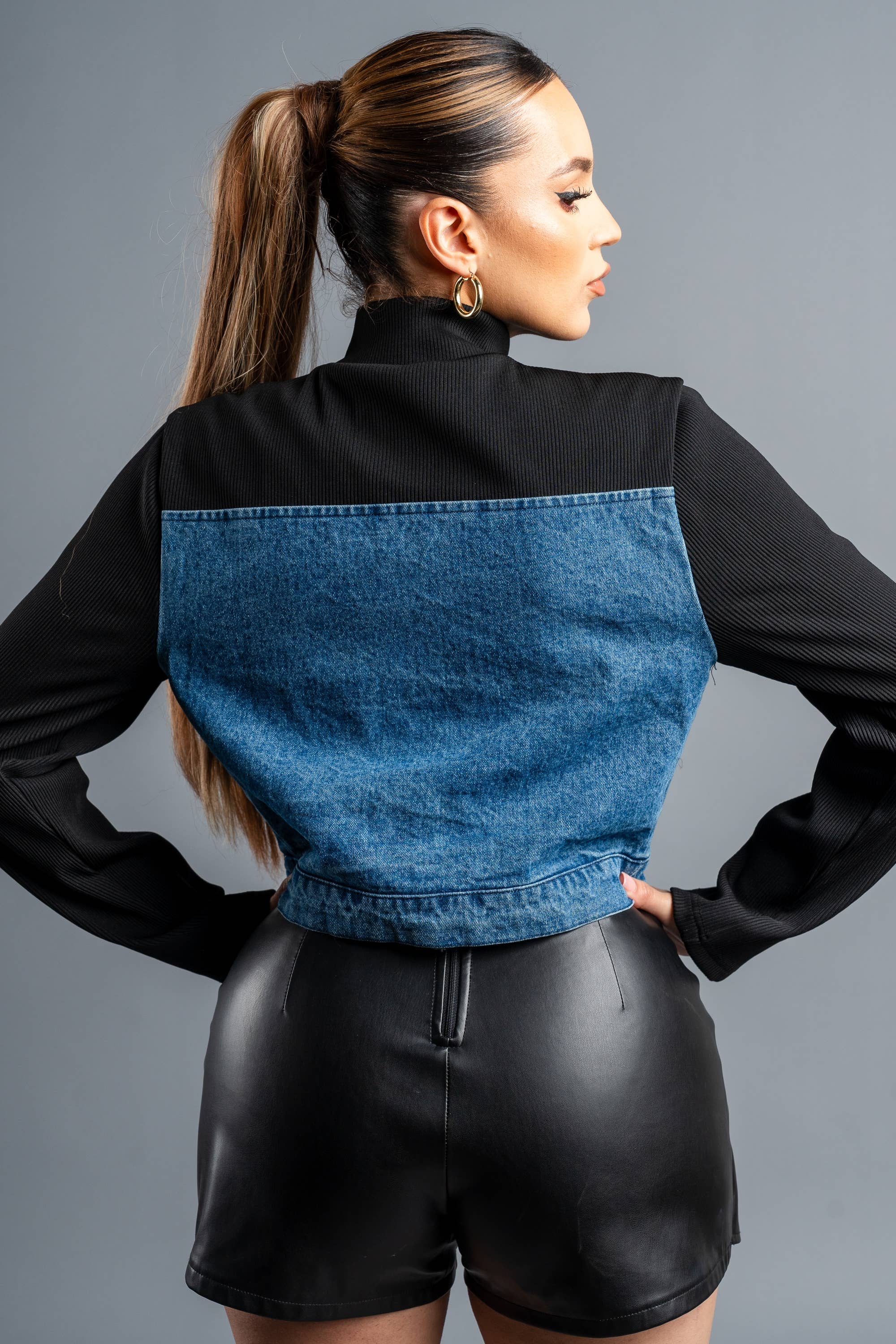 DENIM Giacca da motociclista corta con zip in denim lavato chic PG3428E-W in vendita all'ingrosso su Faire3