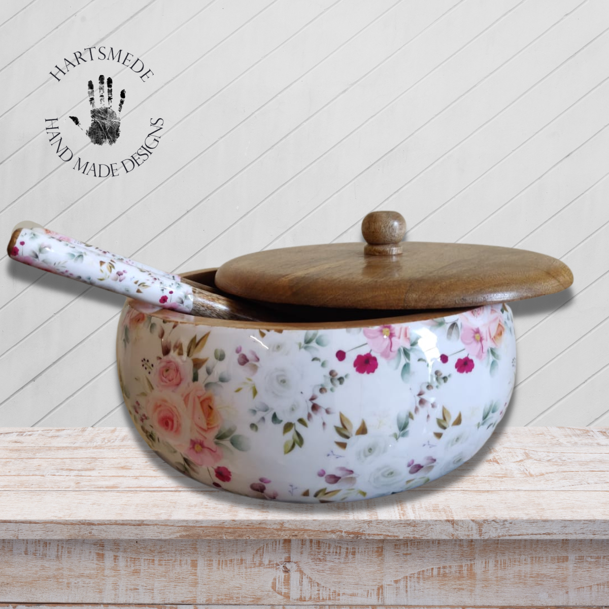 Hartsmede – Engroshandel Serveringsskål – Stor træ serveringsskål sæt med låg & skeer salatskål7