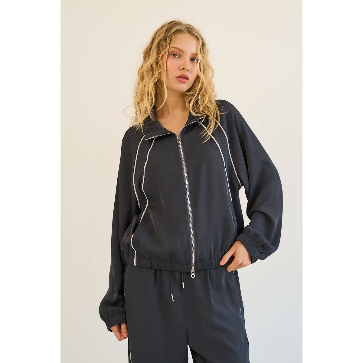 The GREii – wholesale Top & pants set (NOT Loungewear) – Women's – Metalic Piping Detail Top and Drawstring Pant Set 8