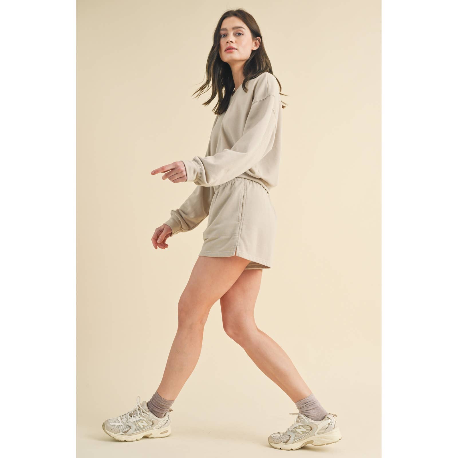 Wishlist Apparel - Wholesale Sweatshirt - Women's - WASHED FRENCH TERRY CROP SWEATSHIRT / WL24-8797T6