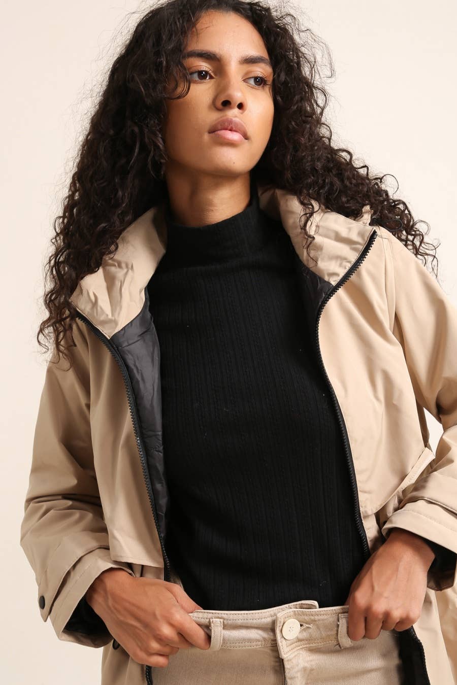 Attrait Paris - Vendita all'ingrosso Impermeabile - Donna - Giacca lunga impermeabile con cappuccio29