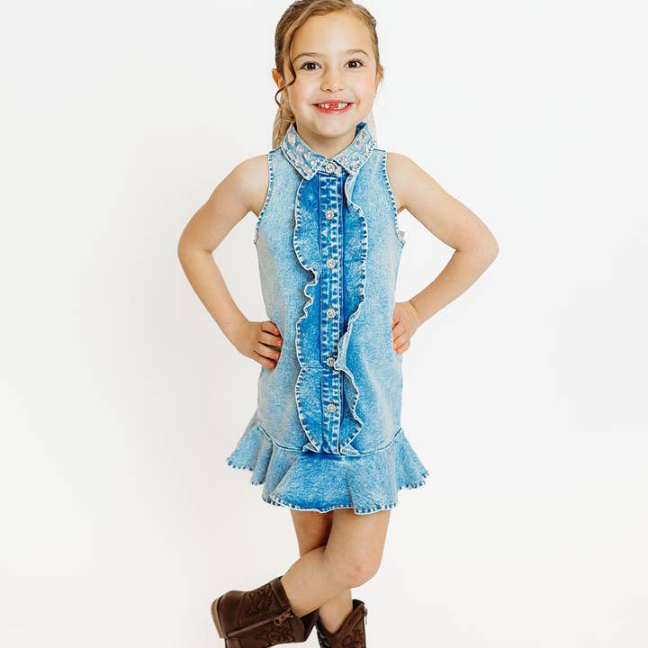 Robe en jean Ruffle Gem pour la vente par Three Wildflower Designs