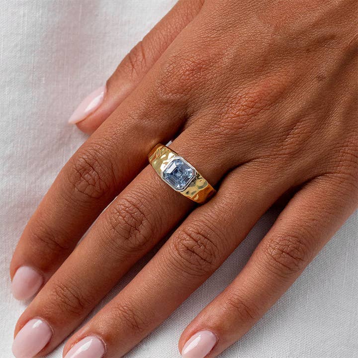 Bague Vern bleue pour la vente par Gümüs