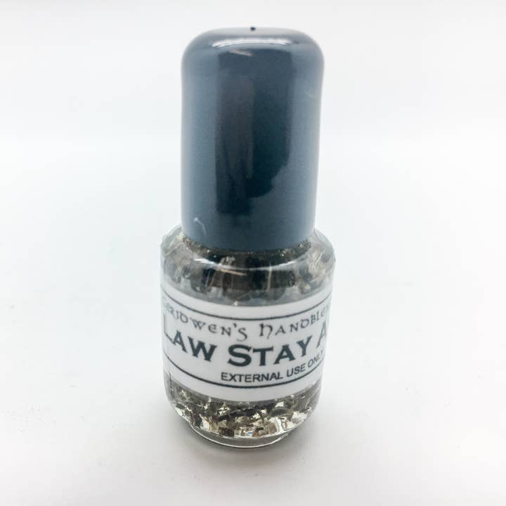 Olio Law Stay Away per la vendita all'ingrosso da parte di Ceridwen’s