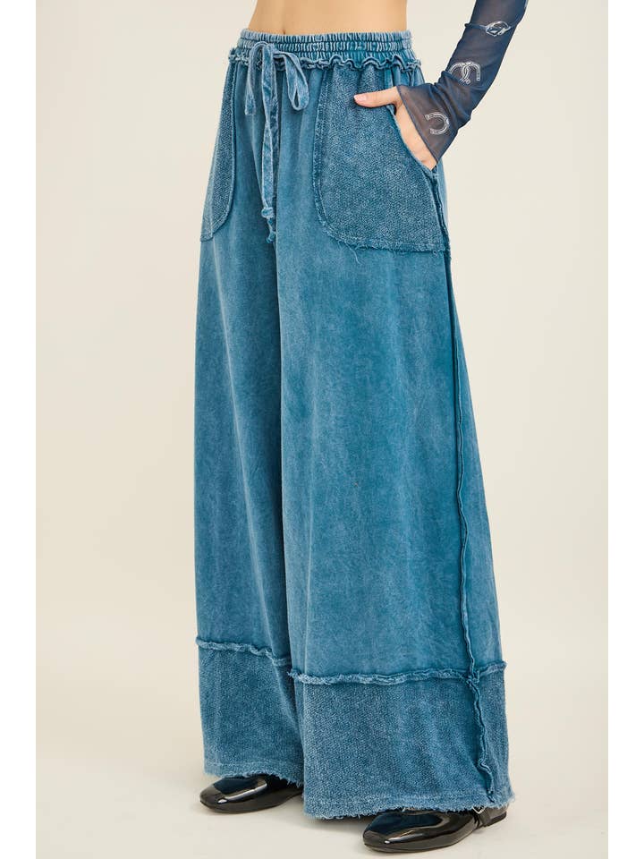 J.Her - Wholesale Pants - Women's - MineralWash Wide Pants with raw hem frayed details HP553634