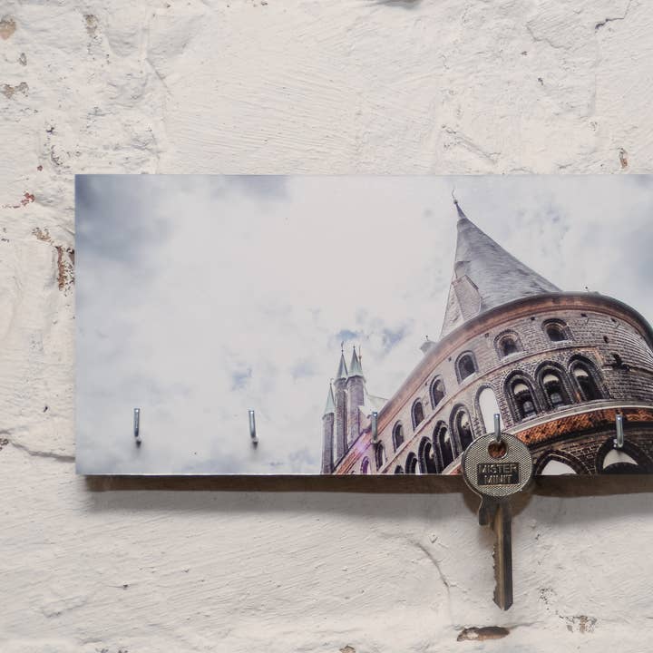 porte-clés sur bois - Lübeck - crochet variante pour la vente par Kila-Photography - Deine Stadt auf Holz