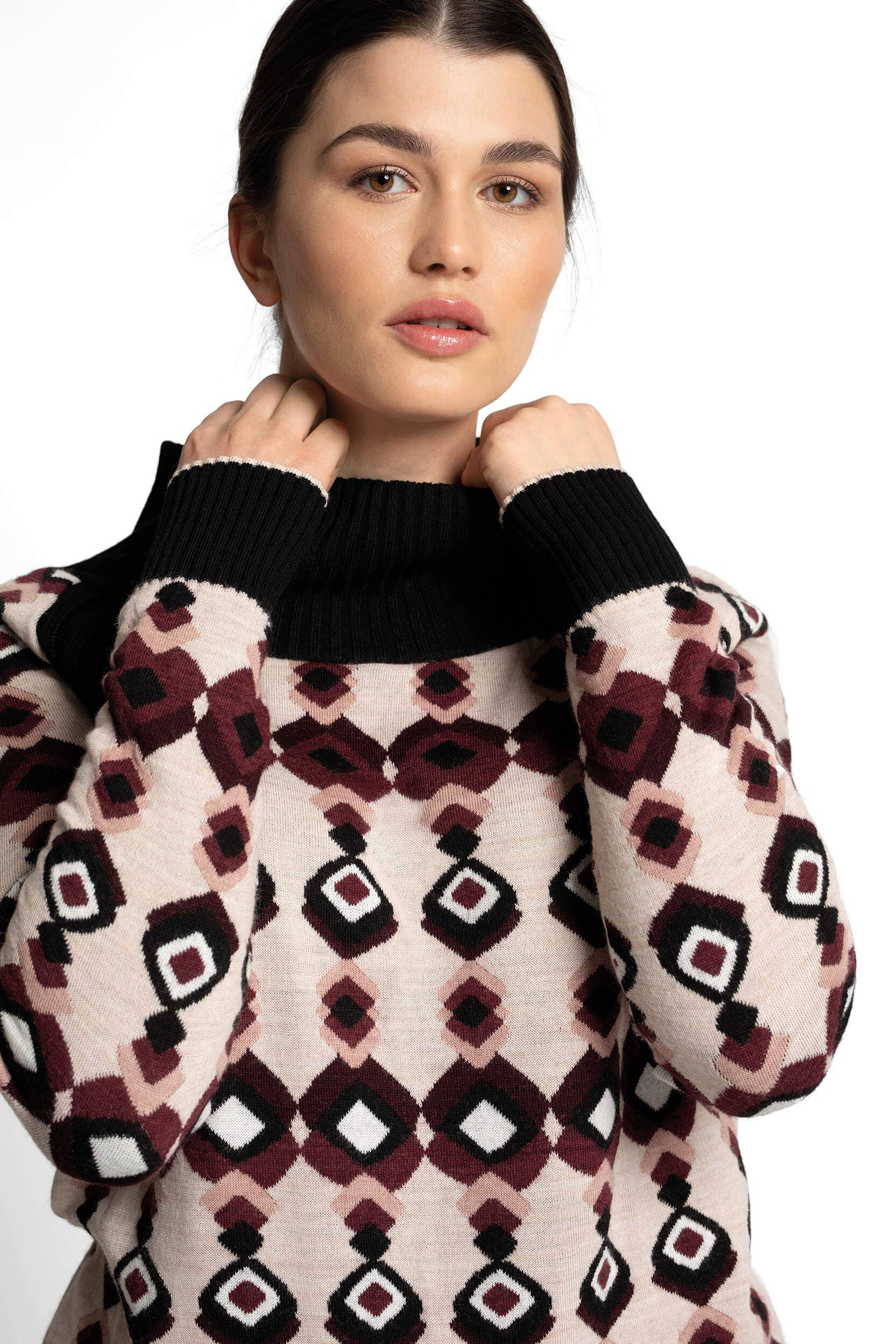 sw berry Jacquard knitted jumper for wholesale on Faire2