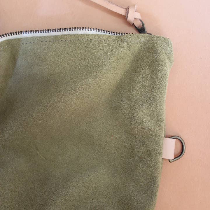 Olive n' Suede - Wholesale Crossbody Bag - Women's - Square Side Bag7