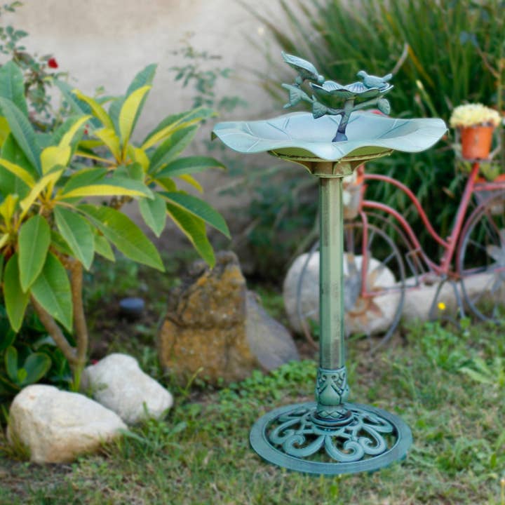 Alpine Corporation Lotus Birdbath with Birds for wholesale by Alpine Corporation
