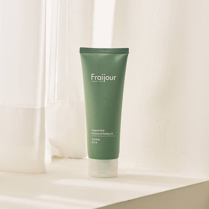 GEL PEELING ORIGINAL À L'ABSINTHE AUX HERBES EUNOIAYOUNG pour la vente par Eunoiayoung