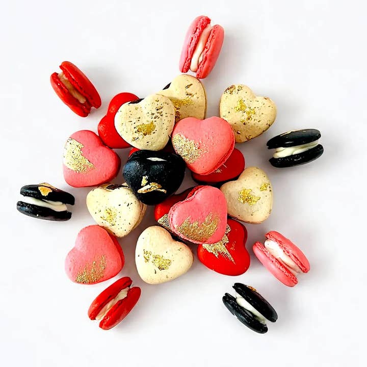 ❤️ Luxury Heart French Macarons with Gold Accents – 36 Pack for wholesale by macaron centrale