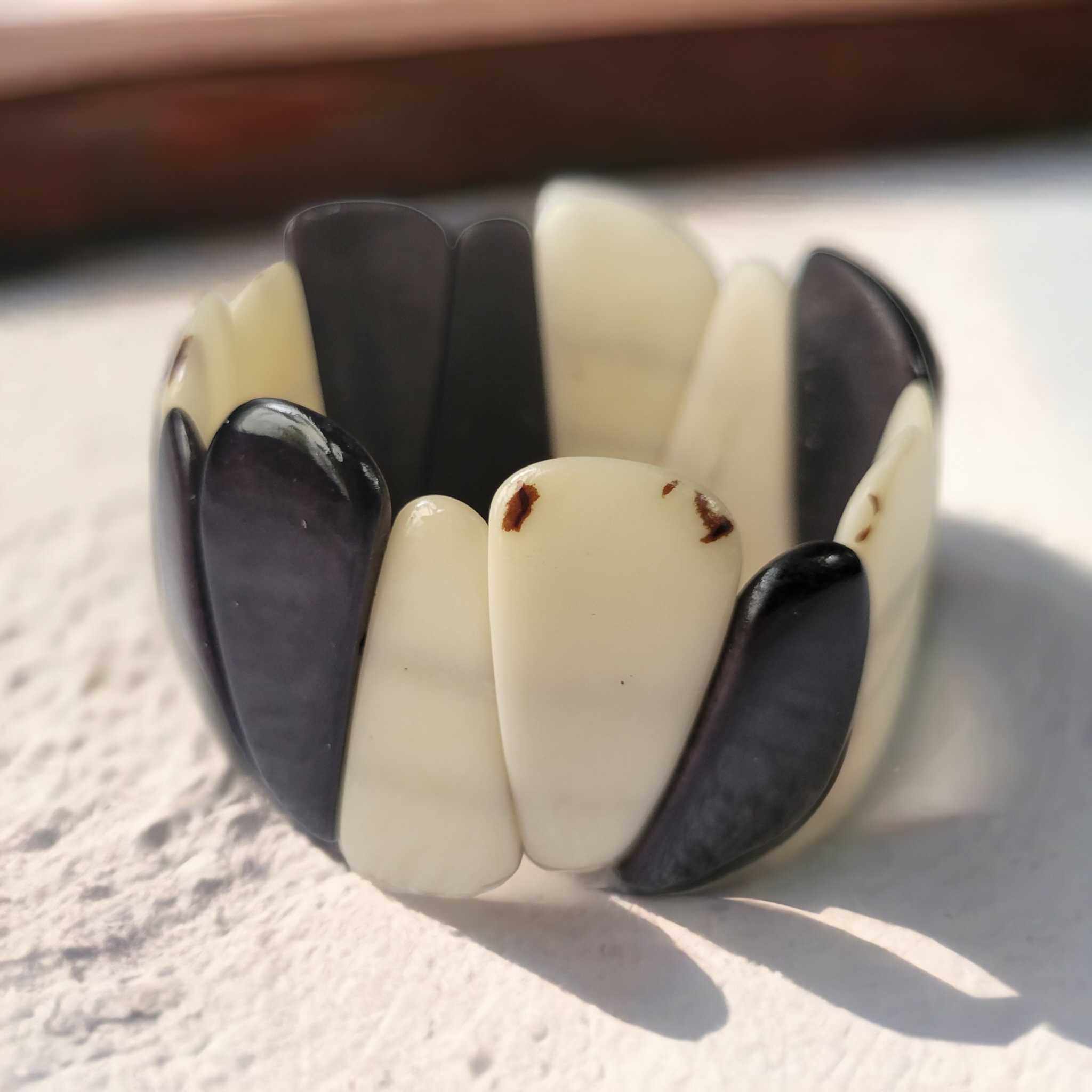 Organic jewelry by Allie - Wholesale Beaded Bracelet - Trapezoidal tagua nut bracelet mod style0