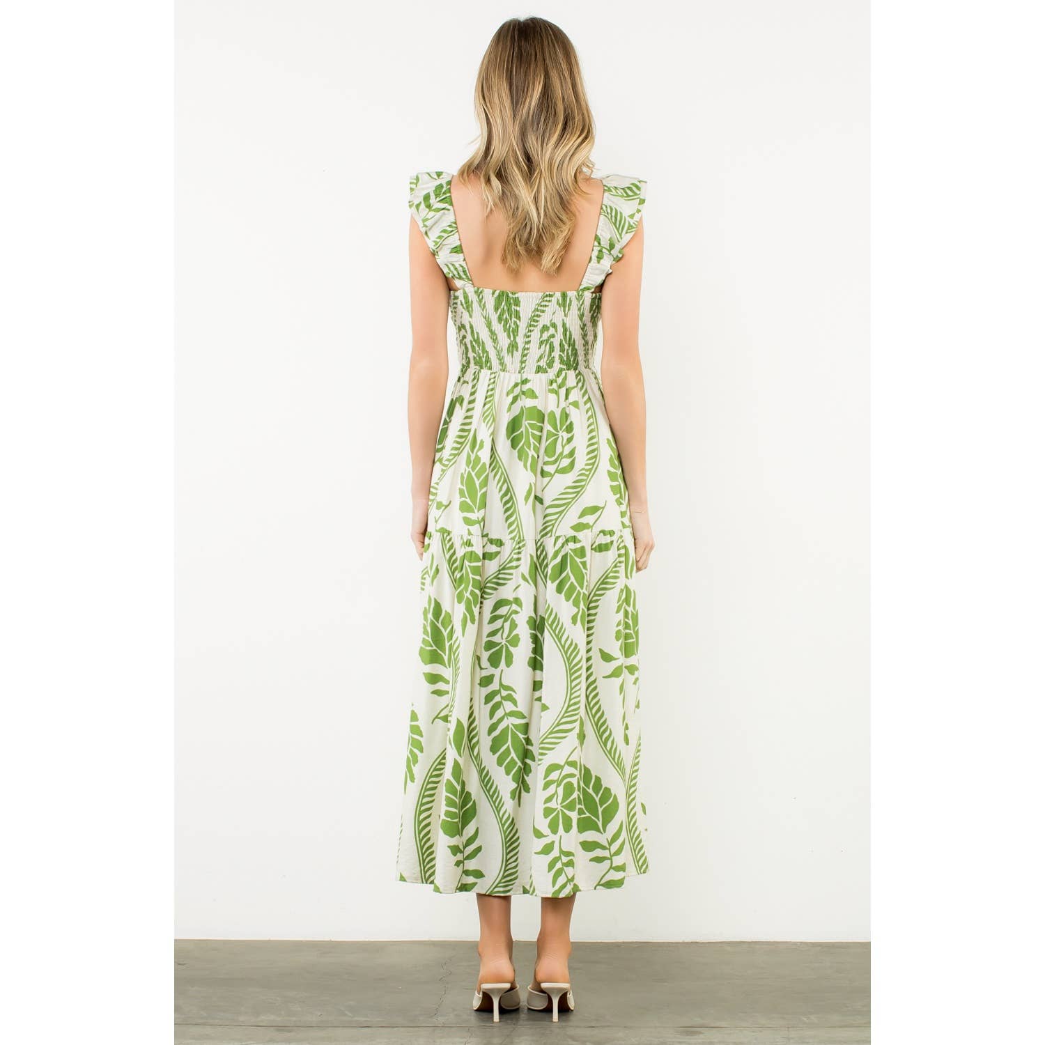 THML - Wholesale Dress - Women's - Flutter Sleeve Leaf Print Maxi Dress4
