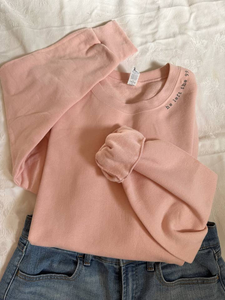 Camisola Cor-de-Rosa "He Left The 99" por atacado de Harleigh Leonards Designs