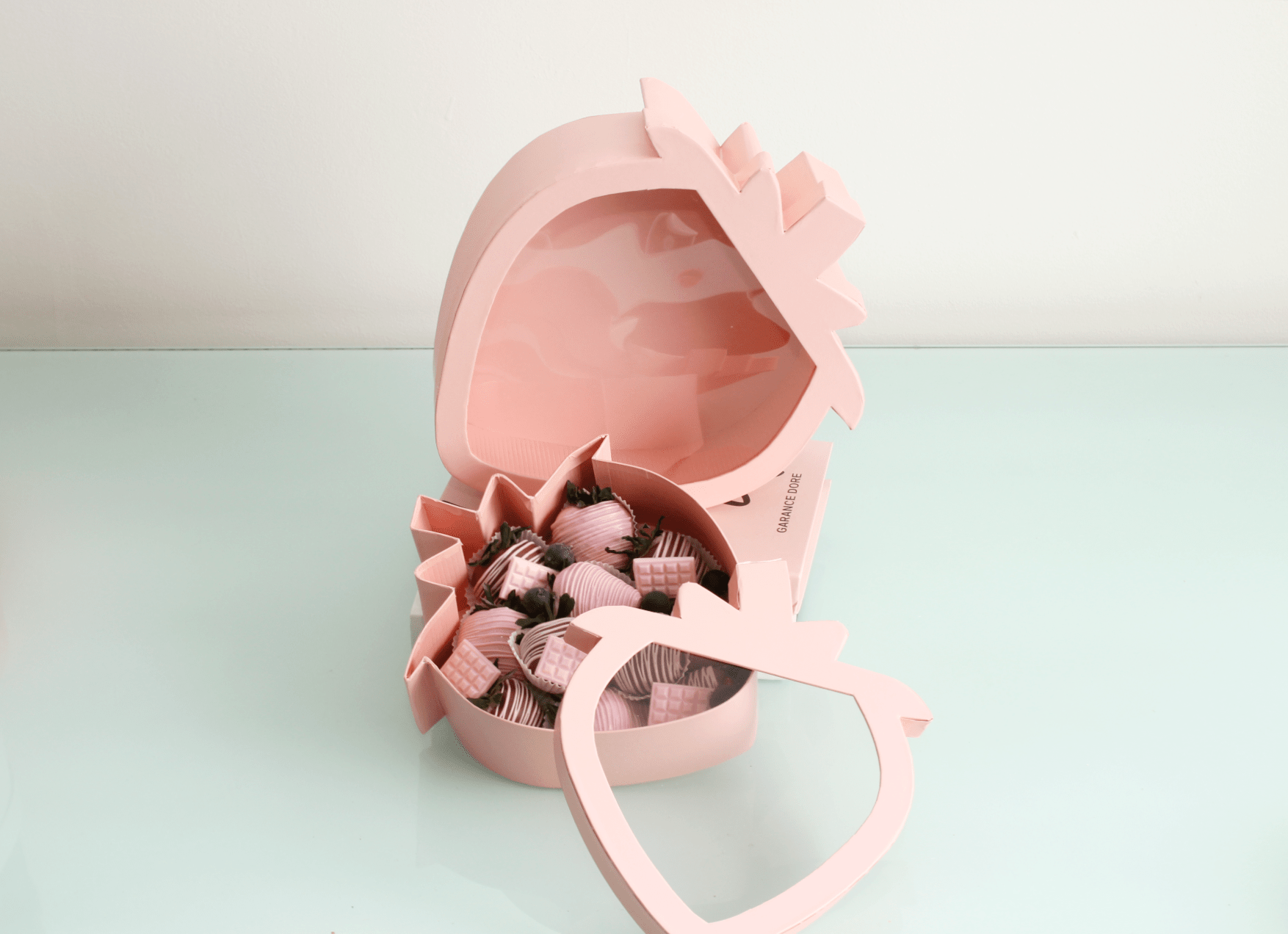 Elegant Design Supply - Wholesale Gift Box - Strawberry Shaped Gift Box18