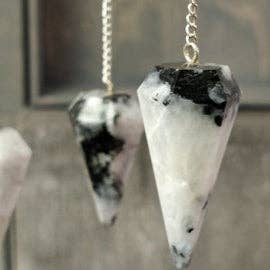 Keystone Crystals – Großhandel Spiritueller Stein/Kristall – Edelsteinpendel Großhandel – Verschiedene Kristallpendel25