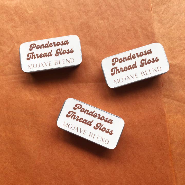 MCreativeJ – Engroshandel Broderitilbehør – Tråd Gloss. Mojave Blend. Citrus & Creosot. Duftende naturlige bivoks balsam til håndbroderi, quiltning, syning.