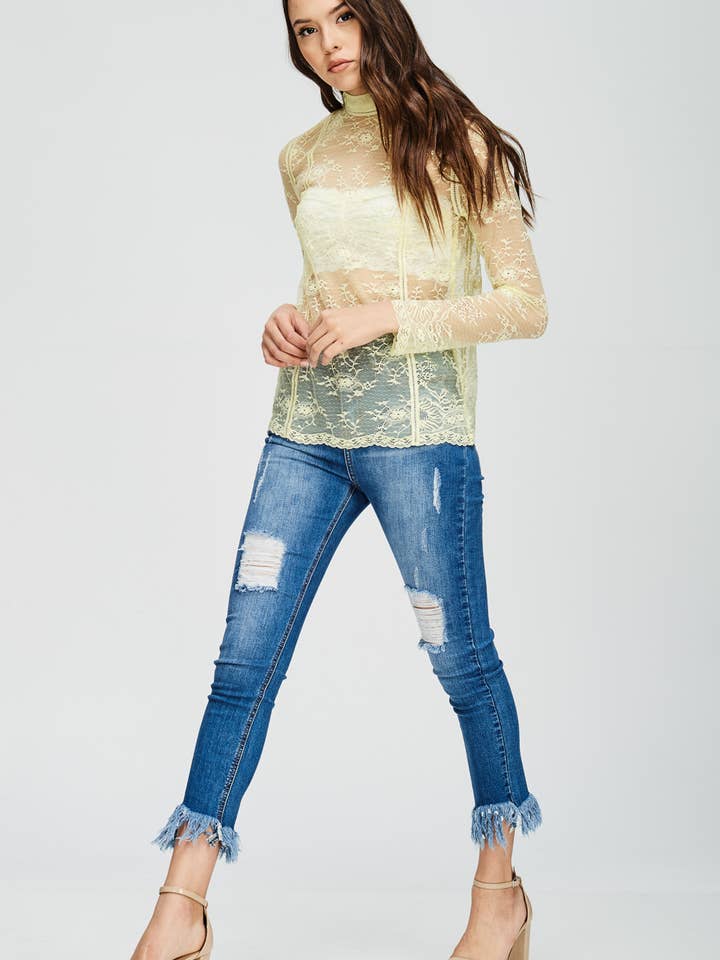 Top in pizzo per la vendita all'ingrosso da parte di Ambi Design