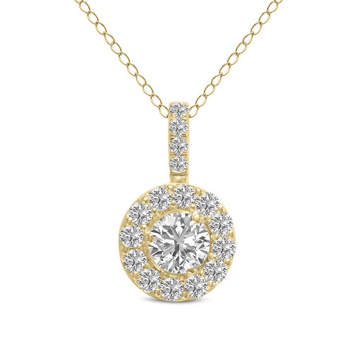 Pendentif en diamant de laboratoire Halo de 1 carat TW en or jaune 14K pour la vente par Szul USA LLC