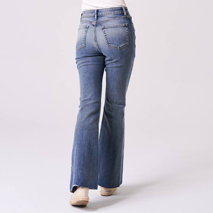 Someday - Wholesale Jeans - Women's - HIGH RISE ULTRA STRETCH RAW HEM FLARE, SI2742-SP