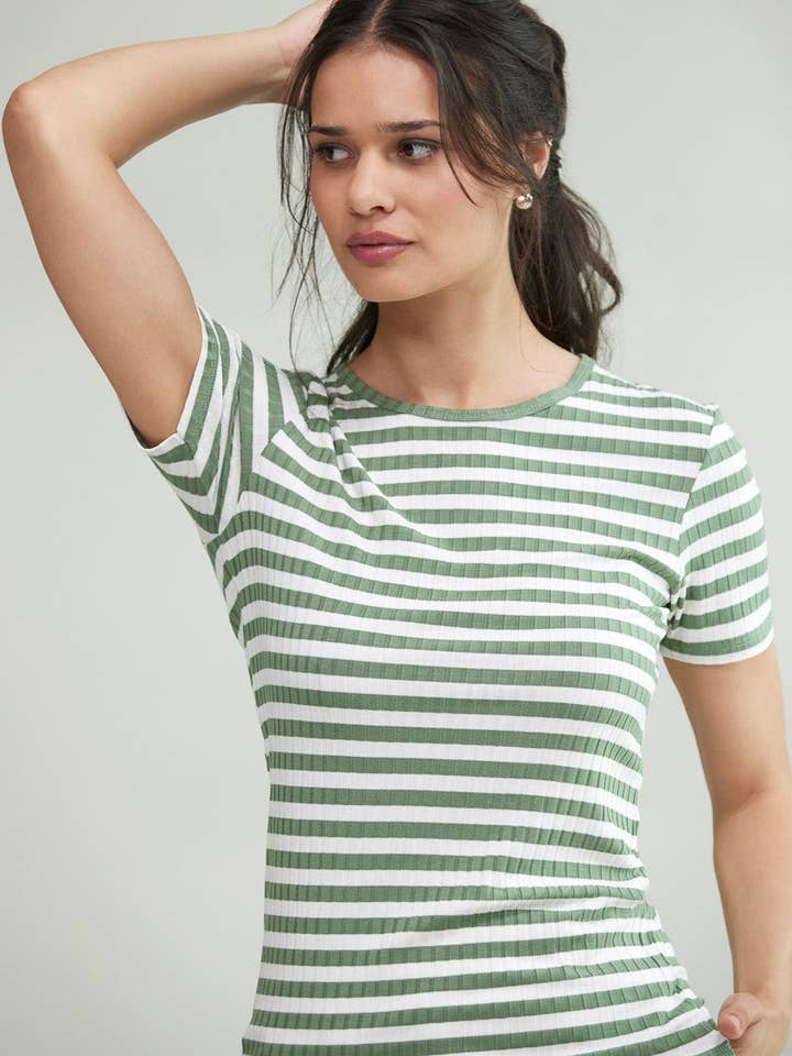 T-shirt à petites rayures JanettTT SS pour la vente par TIF TIFFY