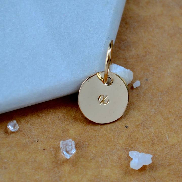 Foamy Wader - Venta al por mayor Abalorios/colgantes individuales - Set de abalorios con letra cursiva en minúscula, con letra cursiva, triple metal77