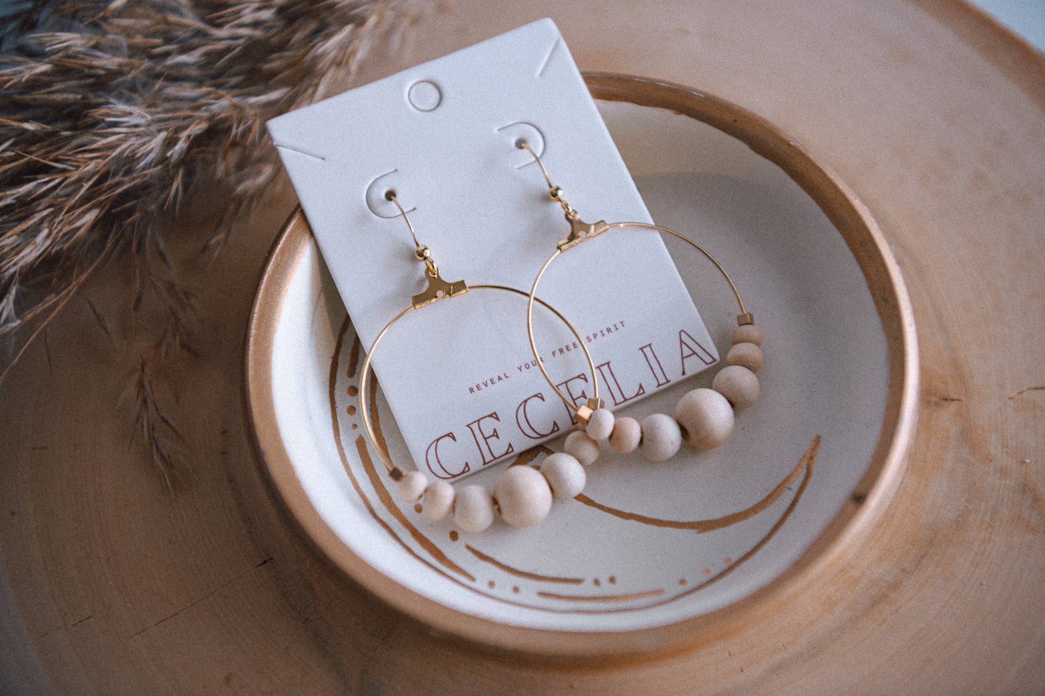 Cecelia Designs Jewelry - Vente Créoles - Boucles d'oreilles créoles bohèmes légères2