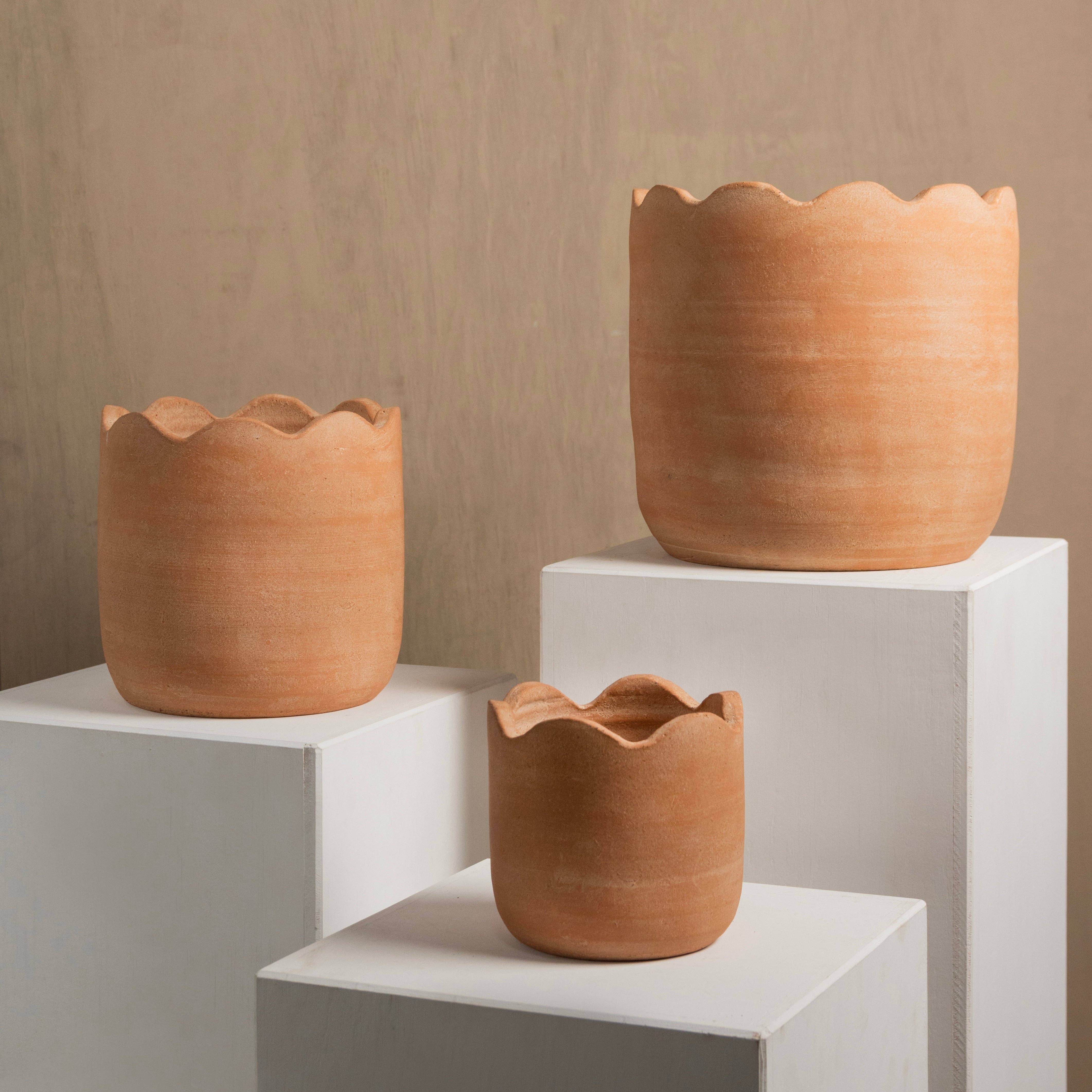Meso Goods – wholesale Plant pot – Wavy Large Floor Terracotta Planter by Diego Olivero Studio5