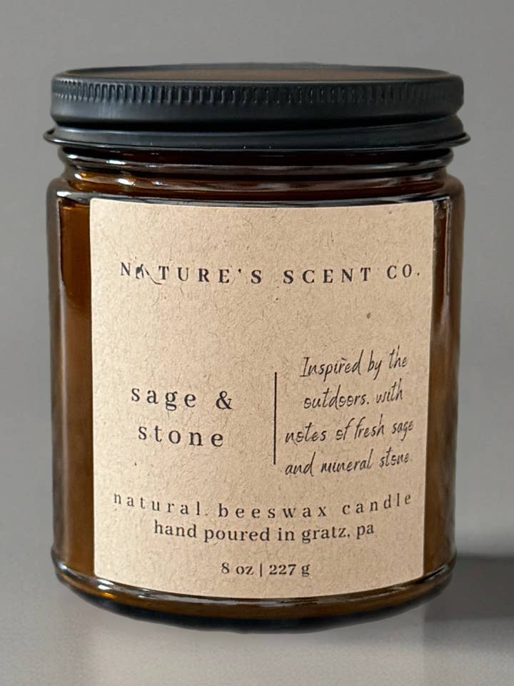 Salvia y Piedra | Vela de Cera de Abeja | Mecha de Madera | Hecho a Mano para venta al por mayor de Nature’s Scent Co