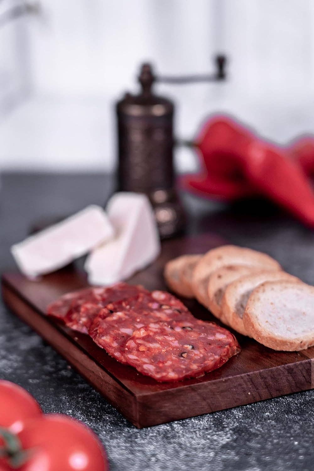 The Italians' Pantry - Wholesale Salami - Giorgio's Naturals, Calabrese Salami 5oz3