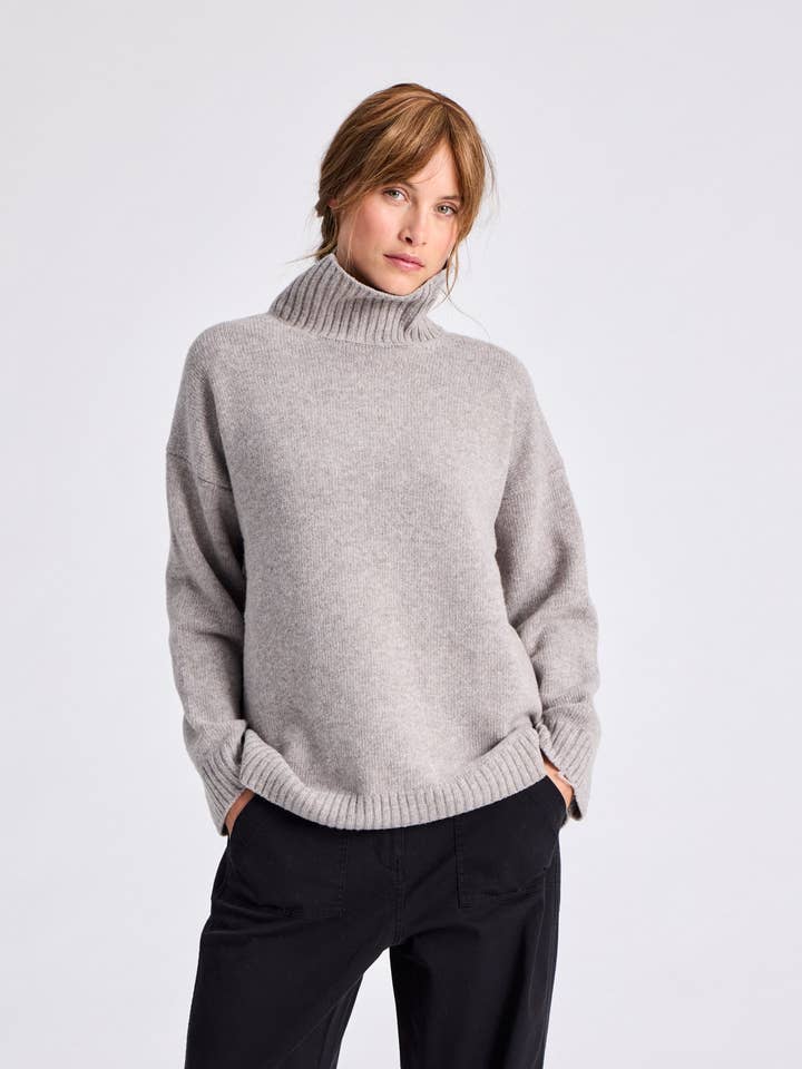 gai-lisva - Wholesale Knit Sweater - Women's - Mandie Lambswool Jumper GOTS 243975 - Stone Grey1