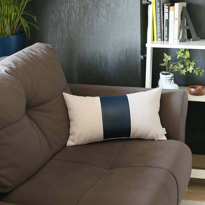 MIKE & Co. NEW YORK - Vente Coussin décoratif - Coussin décoratif fait à la main en similicuir végétalien15