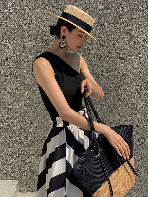 Sheer Trend – wholesale Set med topp och kjol - Dam – Set med randigt omlottlinne med enfärgad axel och kjol15