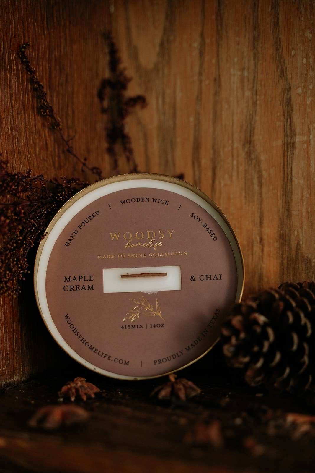 Woodsy Homelife - Wholesale Jar/Filled Candle - Maple Cream & Chai-Solid Brass 14oz Pure Soy Candle2