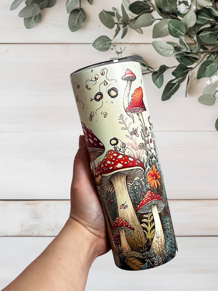 Tazza Tumbler Opaca da 20oz Amore per i Funghi per la vendita all'ingrosso da parte di Selena Marie LLC